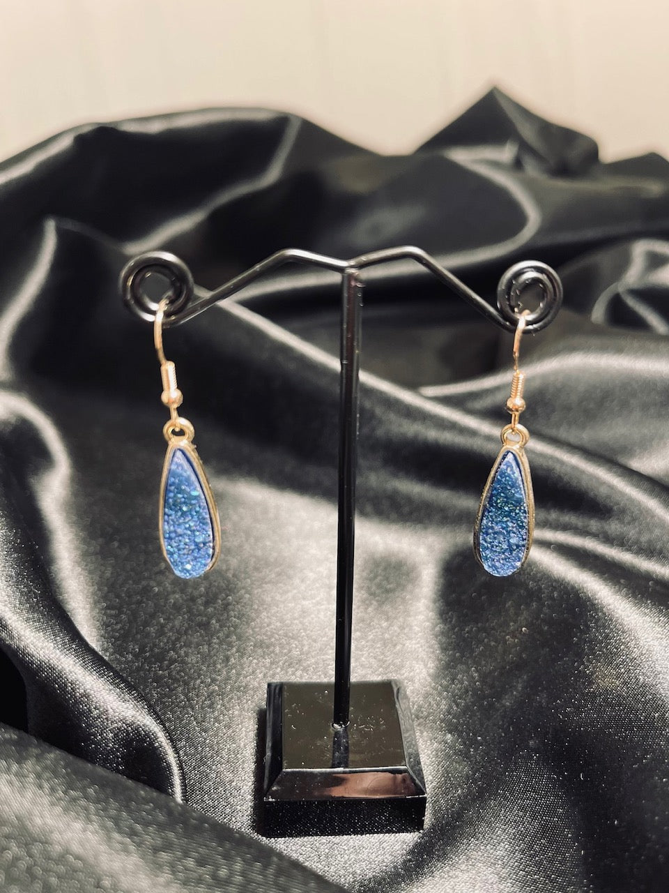 Cecilia (A42) blå kristaller