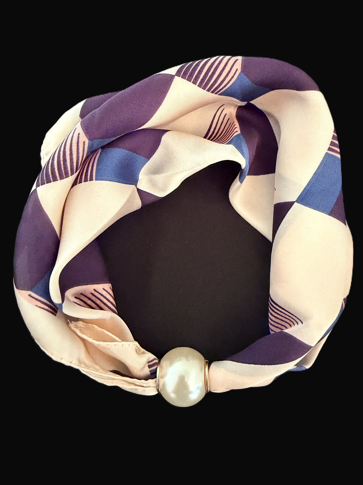. Sc Pearl magnet Pattern C-24