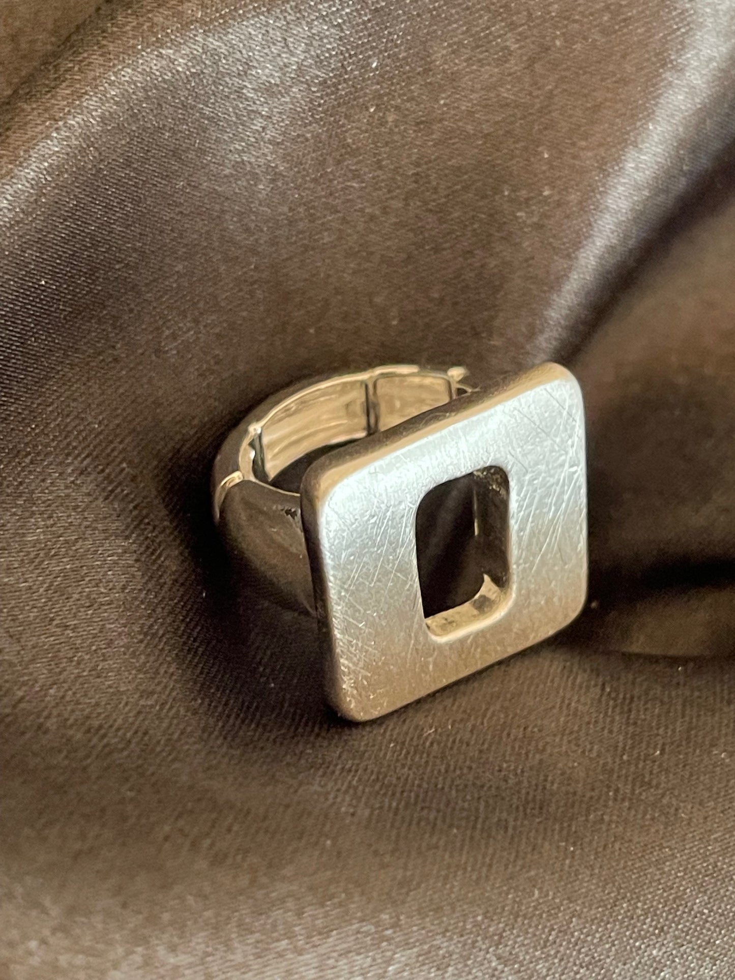 Helvig (R2s) silver