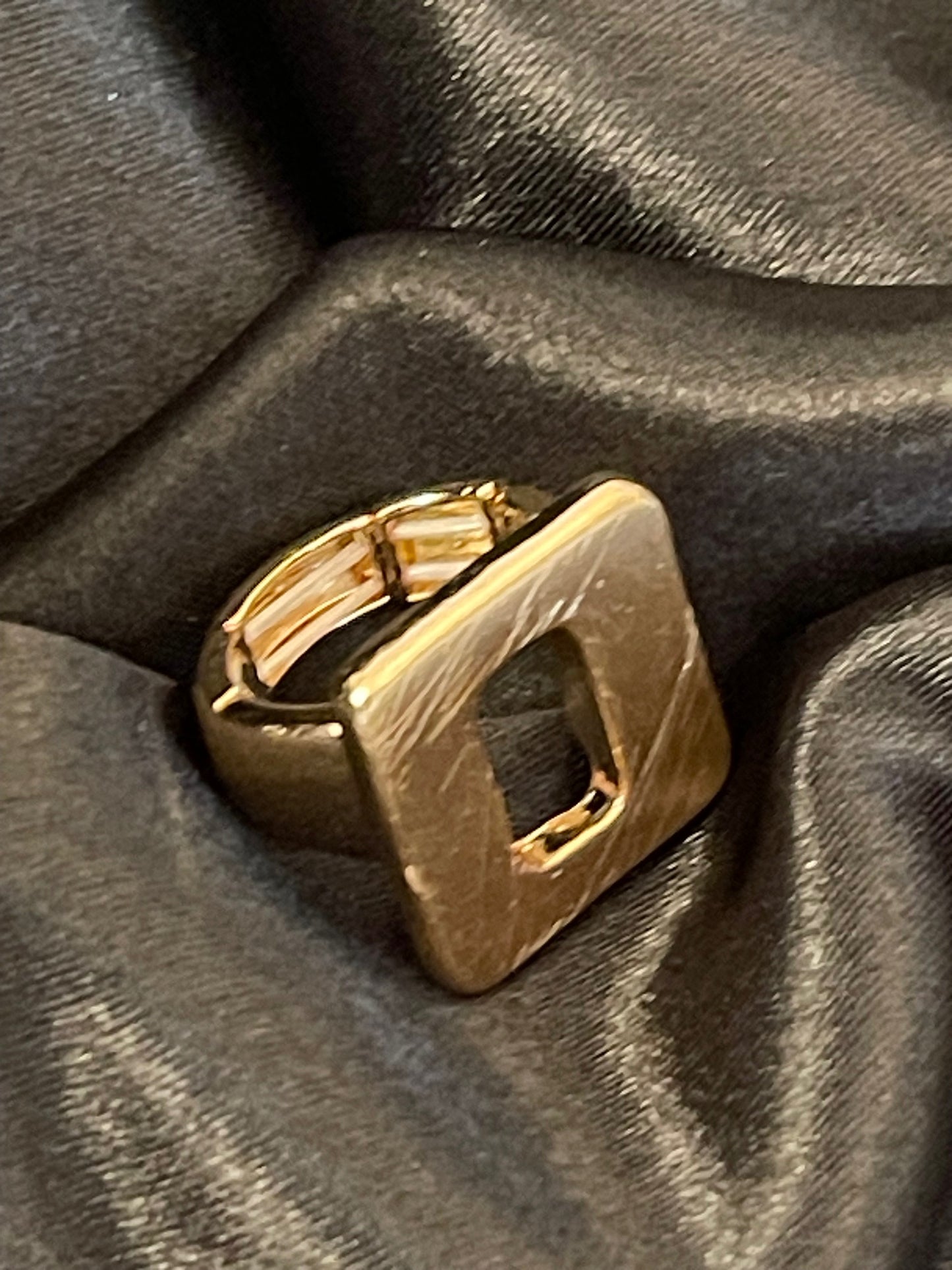 Helvig (R2g) guld
