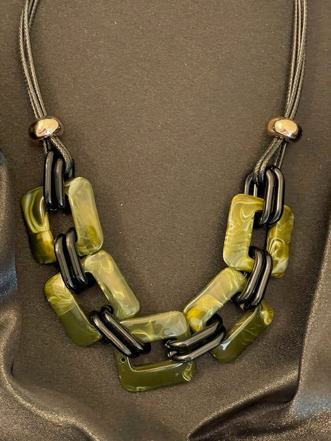 Katrin N2000 läder grön