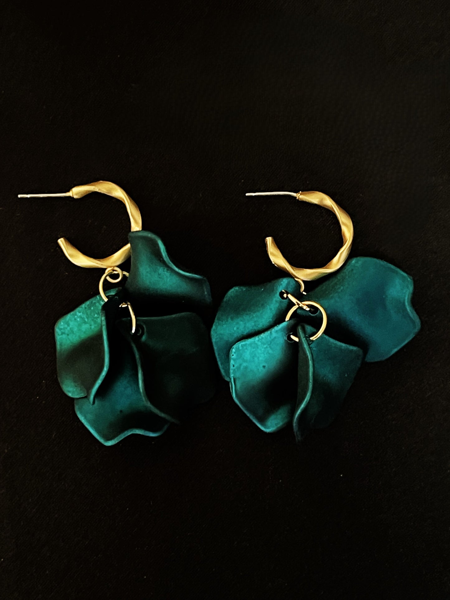 E6 dark green