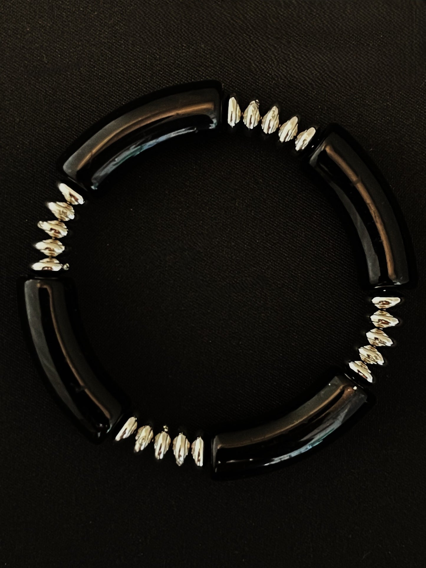 B567 silver black