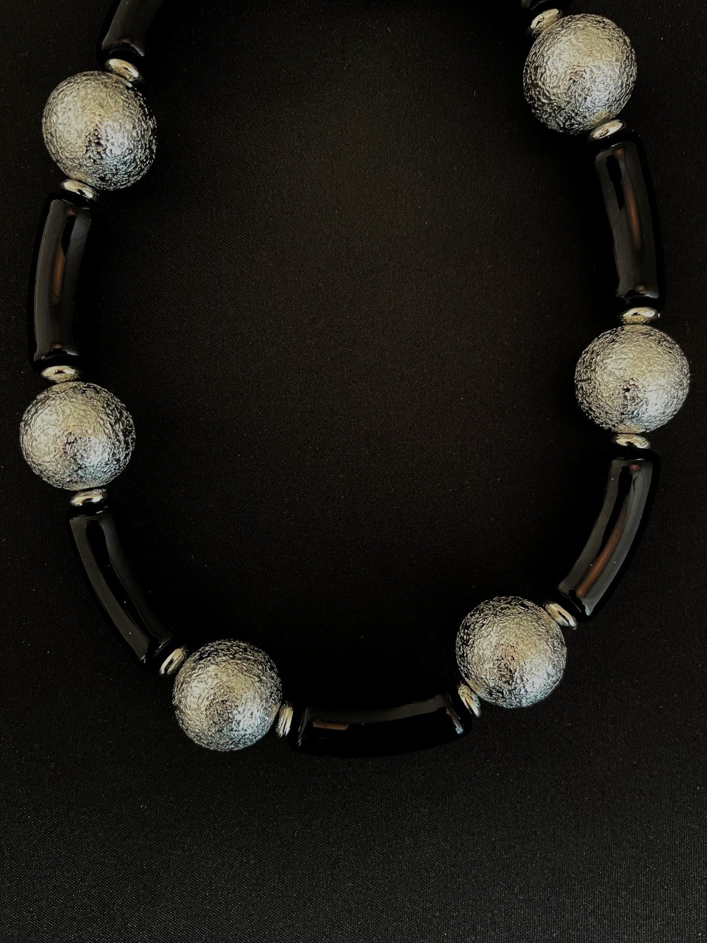 N549 Black/Silver