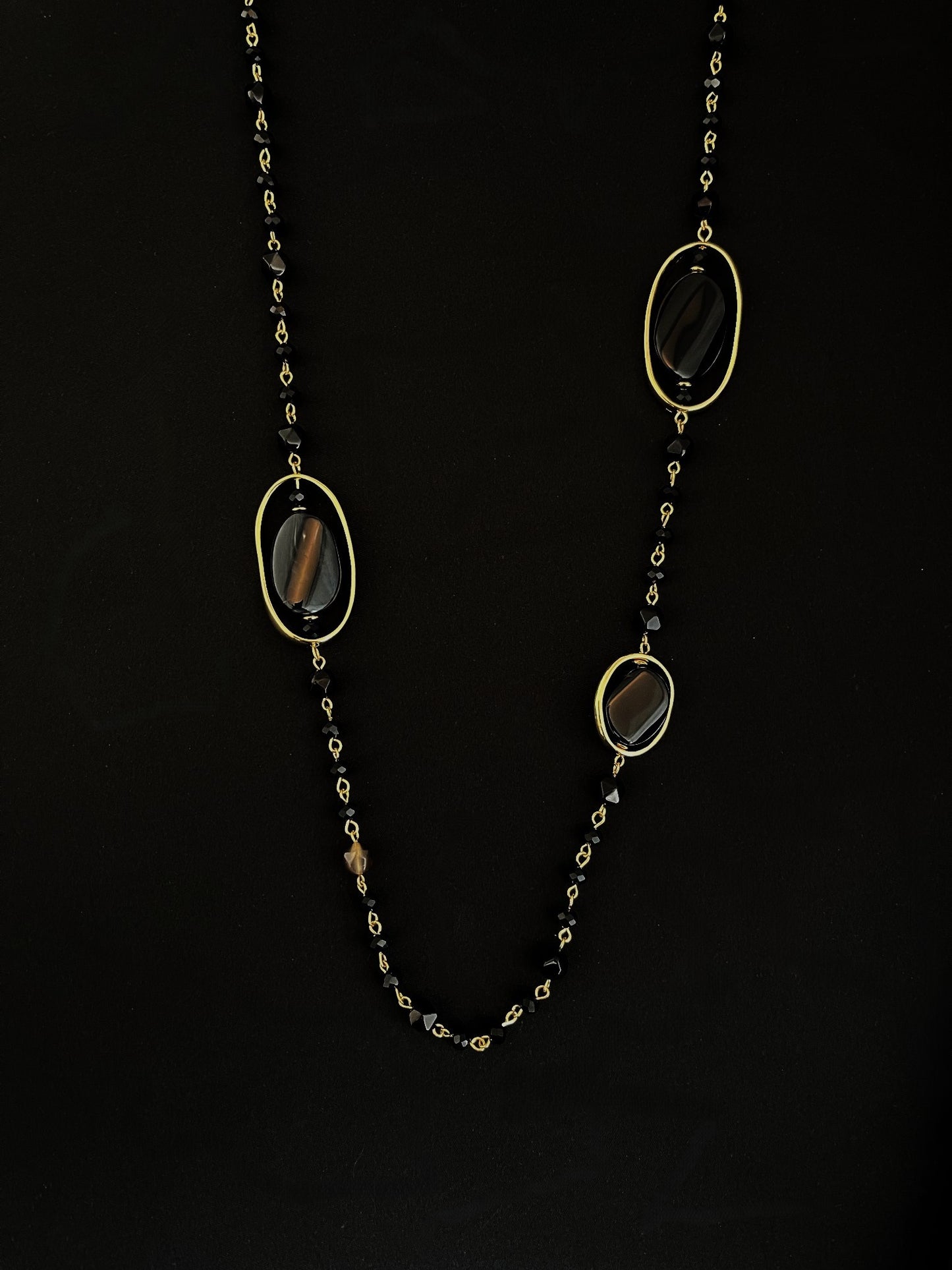N569 Gold/Black