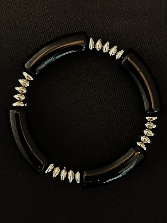 B567 silver black