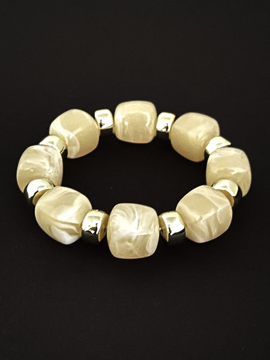 B78 White/Gold